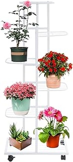 Inspírate con estas ideas creativas para estanterías de plantas con ruedas