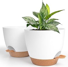 Macetas con autorriego para plantas pequeñas