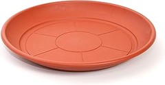 Pros y contras de usar platos para macetas de metal
